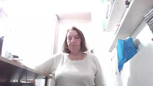 Snapshot of AnnaLive570 chatting on 03-27-26, 12:16 AnnaLive570 online show from 03-27-26, 12:16