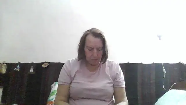 Snapshot of AnnaLive570 chatting on 03-31-26, 10:54 AnnaLive570 online show from 03-31-26, 10:54