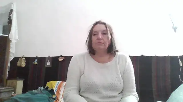 Snapshot of AnnaLive570 chatting on 04-02-26, 01:53 AnnaLive570 online show from 04-02-26, 01:53