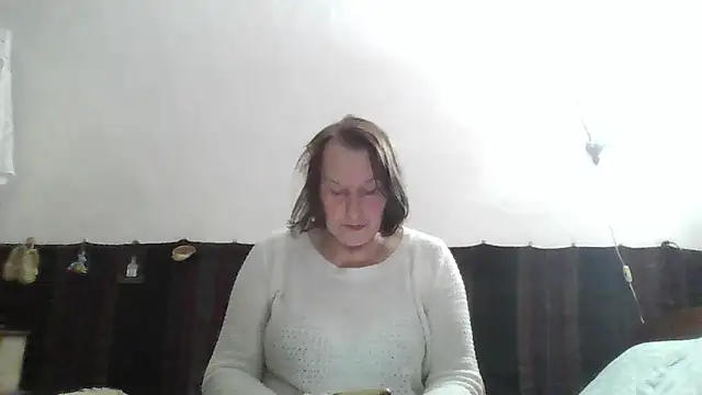 Snapshot of AnnaLive570 chatting on 04-04-26, 02:21 AnnaLive570 online show from 04-04-26, 02:21