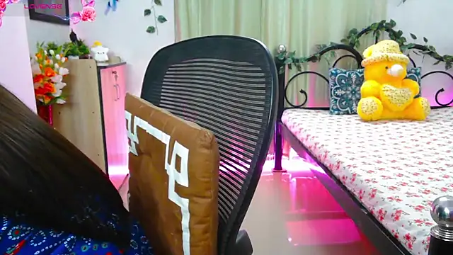 WildDimpi 0 online show from 10-22-25, 06:40