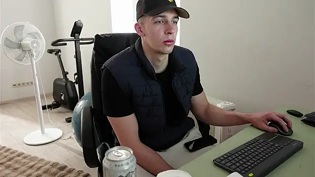 Ryan Dozer online show from 05-09-26, 05:56