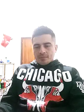 Snapshot of Andr3s69xxx chatting on 01-15-26, 09:51 Andr3s69xxx online show from 01-15-26, 09:51