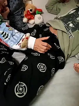 Snapshot of Andr3s69xxx chatting on 01-17-26, 11:52 Andr3s69xxx online show from 01-17-26, 11:52