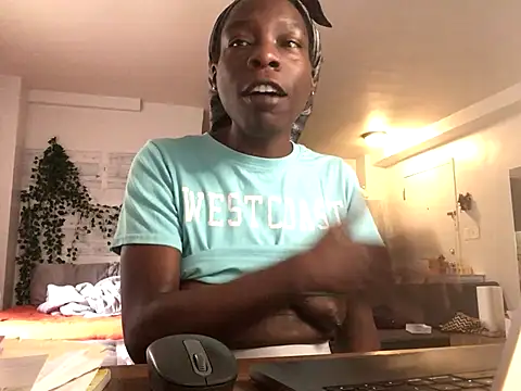 littyleesh1 online show from 09-24-25, 01:36