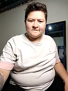 Noha Whiitee online show from 10-22-25, 11:37