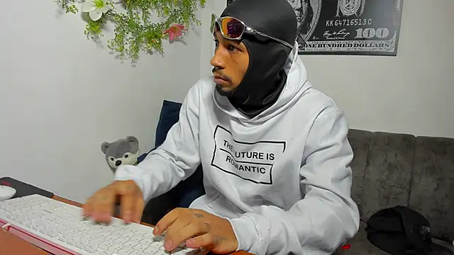 carl jhonson821 online show from 11-07-25, 07:41