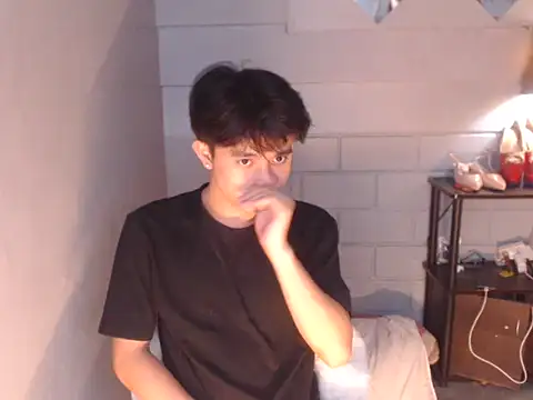 NautyBoyBrazeen 143 online show from 03-25-26, 12:33