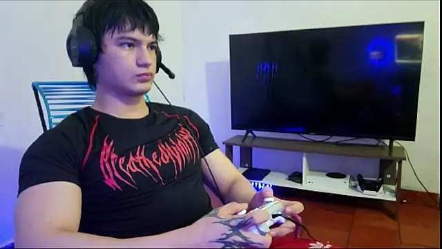 ErickWalton online show from 10-31-25, 05:30