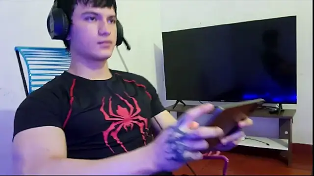 ErickWalton online show from 11-18-25, 04:50