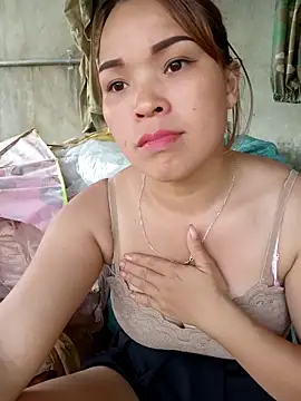 Snapshot of keobong-00 chatting on 09-15-25, 03:17 keobong-00 online show from 09-15-25, 03:17