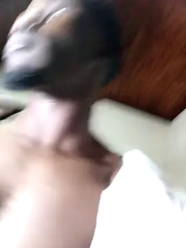 donchico0 online show from 09-19-25, 02:24