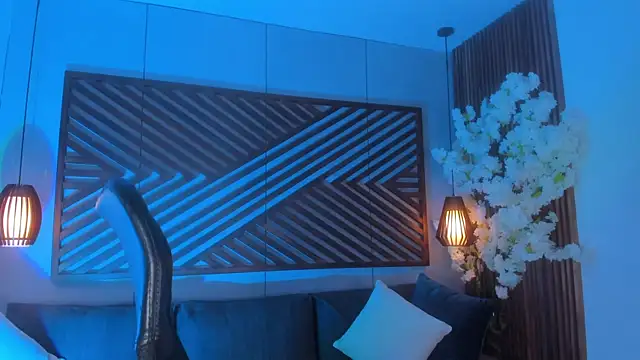 B Wild online show from 10-30-25, 03:30