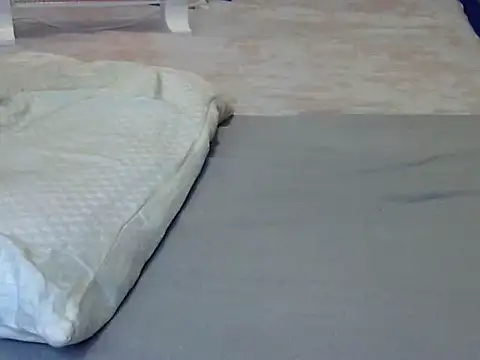 Playroom queen online show from 12-18-25, 11:33