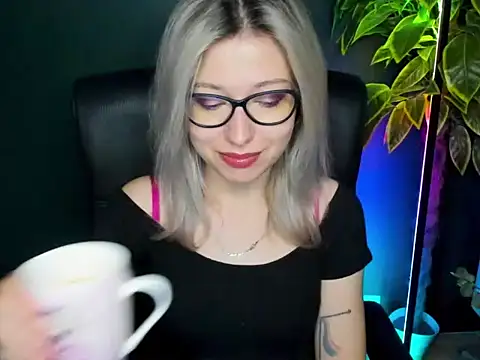 loveHeidi online show from 09-11-25, 06:24