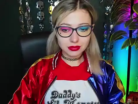 loveHeidi online show from 10-31-25, 05:30