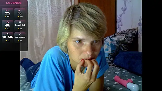 SaraSnow  online show from 09-15-25, 05:57