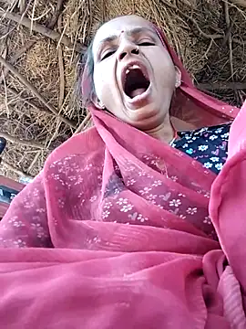 Snapshot of KIRTI12_HOT chatting on 10-14-25, 06:58 KIRTI12 HOT online show from 10-14-25, 06:58