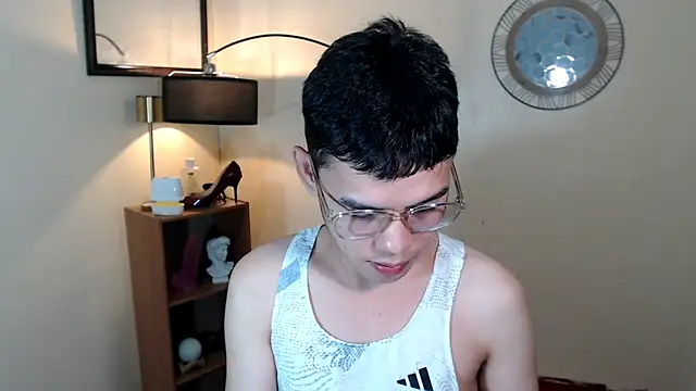 keirflorianxx online show from 10-05-25, 09:45