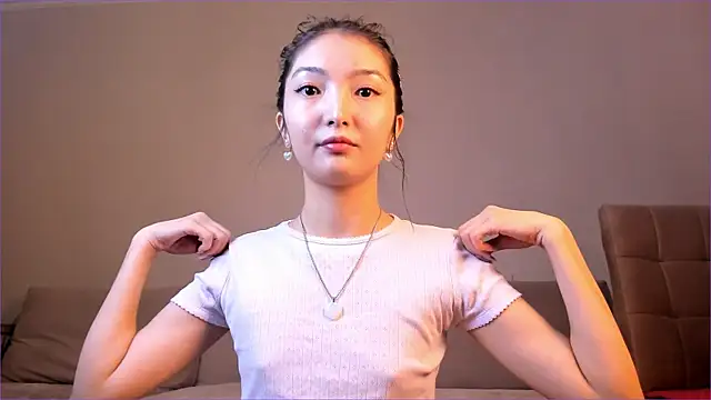 nooniemoon online show from 10-05-25, 08:34