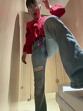 wemroudeyu online show from 04-08-26, 02:17