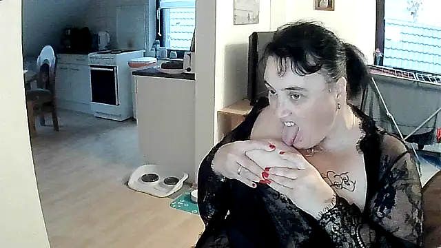 Minou1610 online show from 10-11-25, 04:27