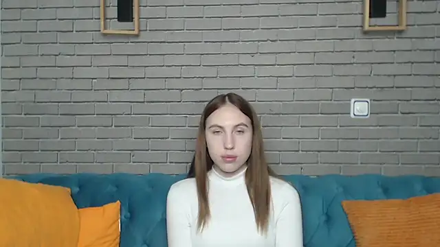 Snapshot of MellinGiG chatting on 09-26-25, 04:49 MellinGiG online show from 09-26-25, 04:49