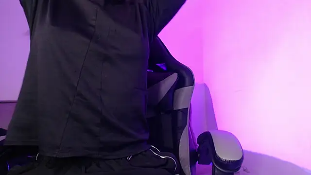 GwenHazel online show from 11-07-25, 11:21