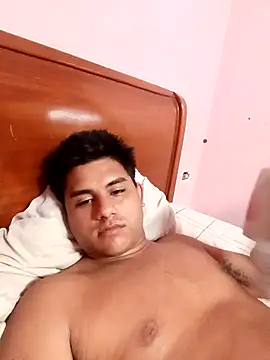 Snapshot of Onelioluna chatting on 09-21-25, 07:15 Onelioluna online show from 09-21-25, 07:15