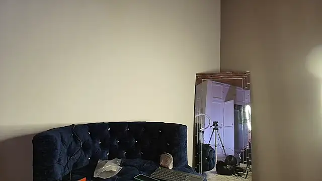 Electra Gosselin online show from 11-08-25, 03:29