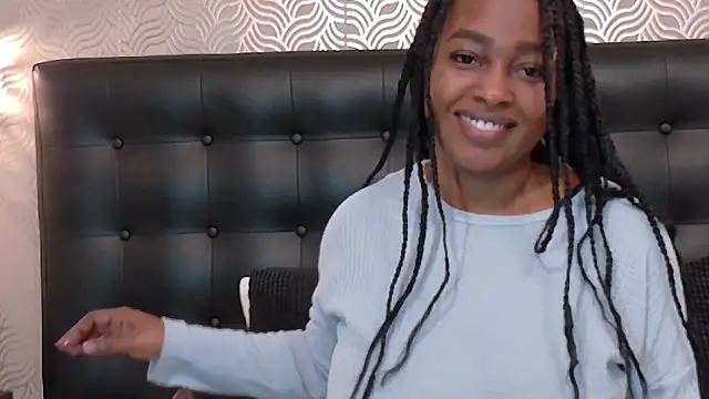 Snapshot of NaiaraMasson_ chatting on 07-17-26, 12:12 NaiaraMasson online show from 07-17-26, 12:12