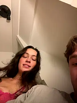 friendswhofuck online show from 11-08-25, 04:40