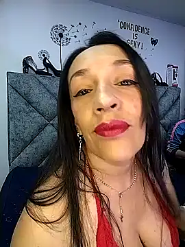 Shantey Laurent online show from 02-07-26, 01:37