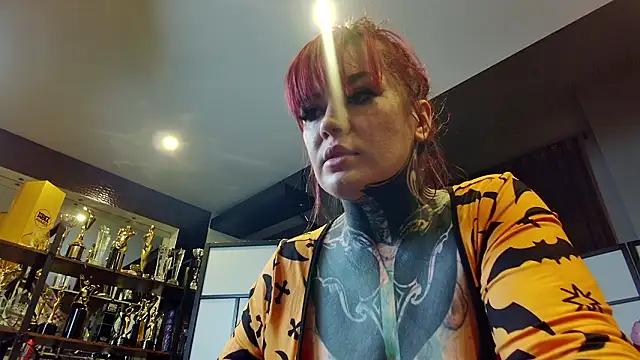 Sabien DeMonia online show from 02-20-26, 04:40