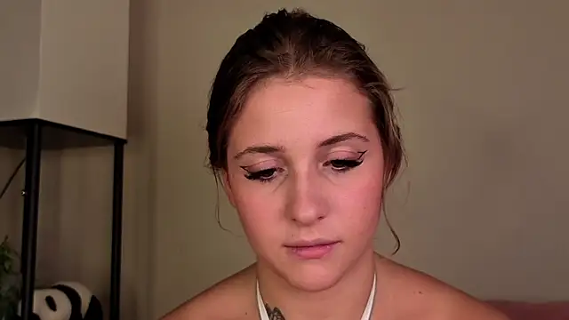 LoveSeekins online show from 12-17-25, 07:09