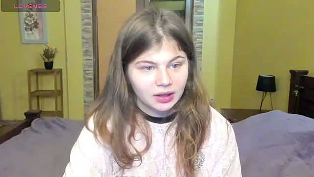 Lilly Jess online show from 11-04-25, 07:35