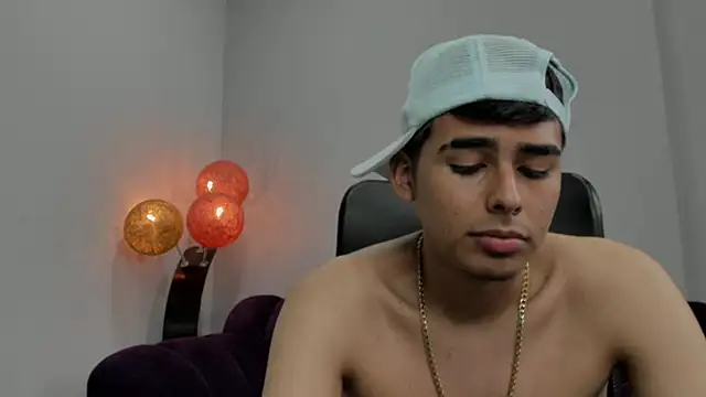 Matthewlodge online show from 11-19-25, 03:34