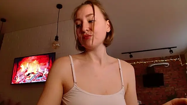 WhitePrincessLuna online show from 11-05-25, 01:00