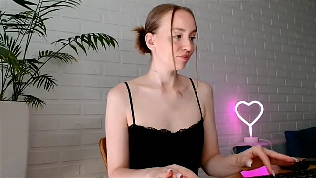 Snapshot of WhitePrincessLuna chatting on 06-28-26, 12:00 WhitePrincessLuna online show from 06-28-26, 12:00