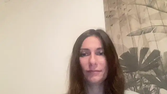 Snapshot of Morravyn chatting on 11-17-25, 06:35 Morravyn online show from 11-17-25, 06:35