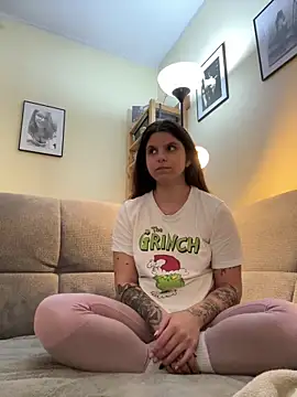 Snapshot of Brutecia2002 chatting on 03-03-26, 10:54 Brutecia2002 online show from 03-03-26, 10:54