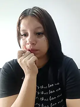 Shell Latina online show from 12-21-25, 01:29