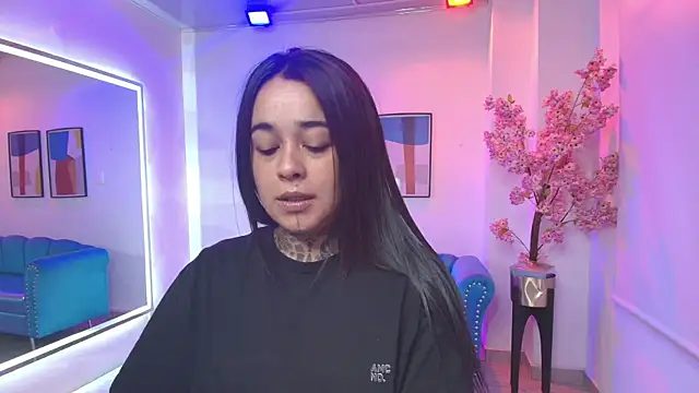 Black roseee online show from 04-11-26, 03:44