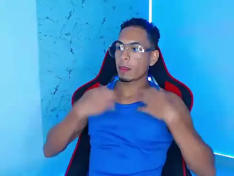 Snapshot of lorian_vikel chatting on 09-10-25, 10:10 lorian vikel online show from 09-10-25, 10:10