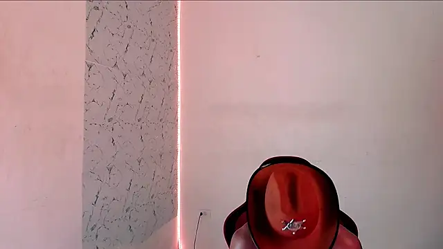 Snapshot of lorian_vikel chatting on 09-18-25, 10:01 lorian vikel online show from 09-18-25, 10:01