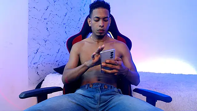 Snapshot of lorian_vikel chatting on 11-26-25, 09:05 lorian vikel online show from 11-26-25, 09:05