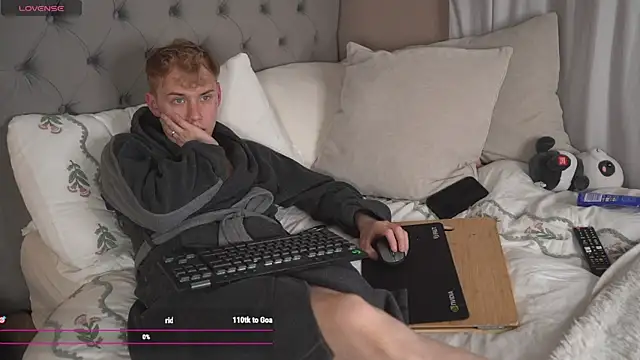 scottishtwink01 online show from 06-12-26, 10:08