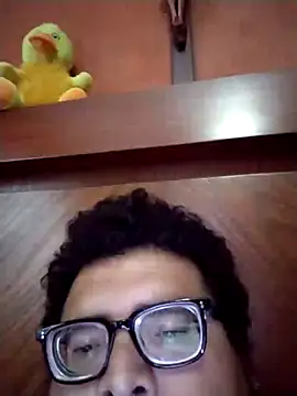 Santiagoqro85 online show from 09-11-25, 02:39