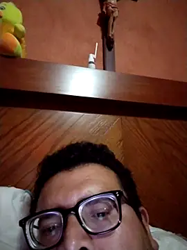 Santiagoqro85 online show from 10-13-25, 03:06