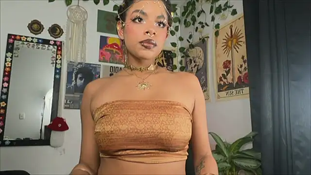 Raven luv online show from 11-21-25, 12:54